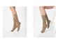 Beige dameskousen, getoond in twee verschillende poses.
