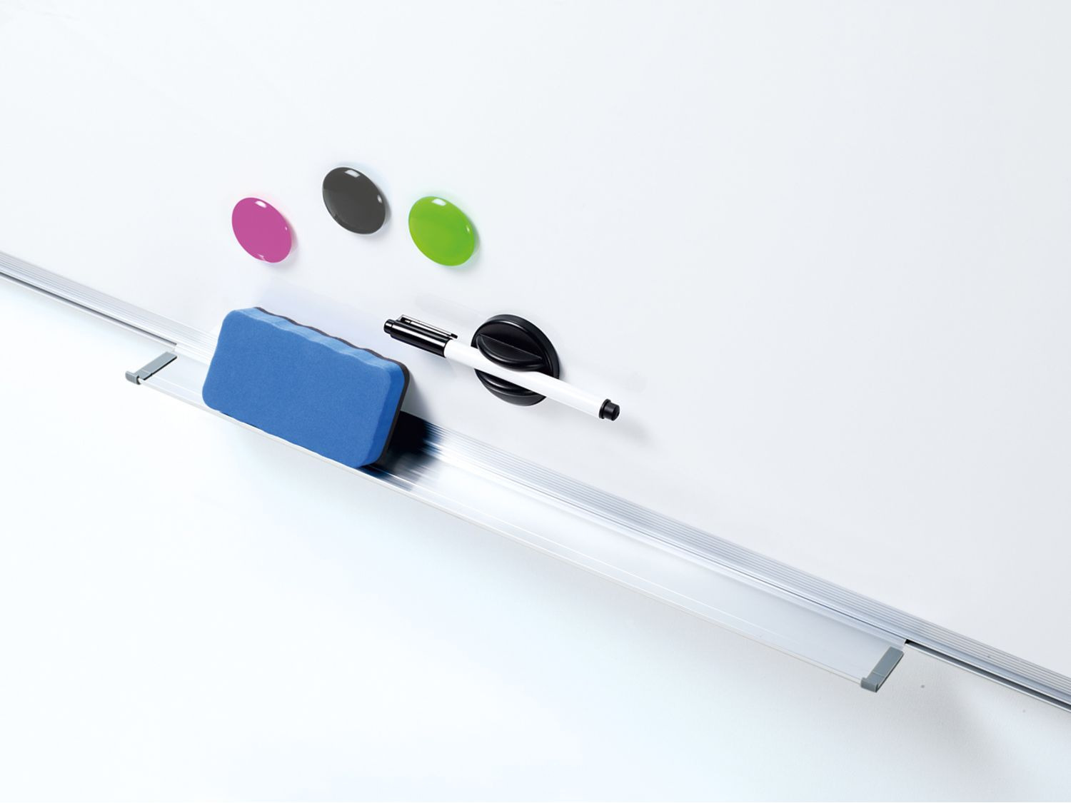 UNITED OFFICE® whiteboard