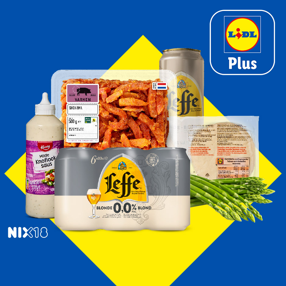 Een assortiment van supermarktproducten, waaronder shoarma, knoflooksaus, alcoholvrij bier en asperges, op een blauw-gele achtergrond.